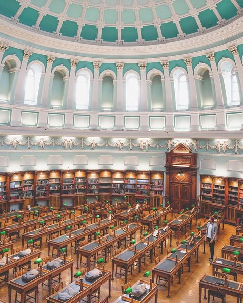 St. Patrick's Day is this Tuesday! In honor of the Emerald Isle, here's a look at the stunning Main Reading Room at The National Library of Ireland in Dublin.  📍@nationallibraryofireland     📷 @talesofjoshtaroli Library At Home, Best Of Ireland, Literary Travel, Interior Design Principles, Beautiful Library, Ireland Vacation, National Library, Green City, European Countries