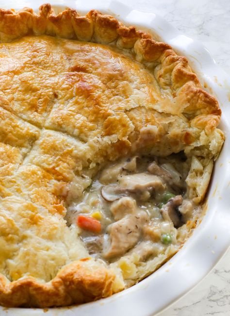 Best Chicken and Mushroom Pie - Sims Home Kitchen Easy Marry Me Chicken, Easy Creamy Chicken, Chicken And Mushroom Pie, Creamy Pie, Delicious Chicken Breast Recipes, Puff Pastry Crust, Pot Pie Filling, Mixed Veggies, Chicken And Mushroom