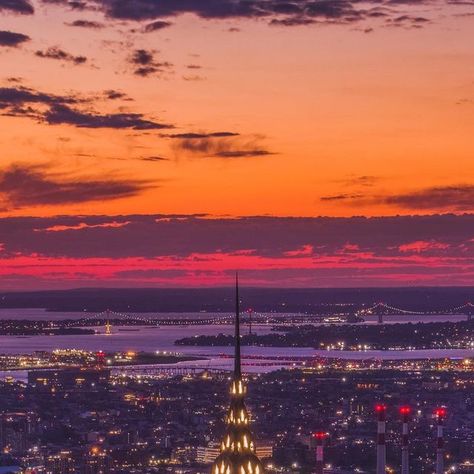 JAMES | NEW YORK CITY PHOTOGRAPHY on Instagram: "🌆 The Chrysler Building and Midtown East - Captured During Sunrise From @empirestatebldg ‘s 86th Floor Observatory . #EmpireStateBuilding #ESBVIP 
.
.
.
Photo 📸 : James @718mango .
.
.
.
#NewYorkCity #ESBFan #ChryslerBuilding #MidtownEast #Manhattan #ShotOnCanon #TeamCanon #NYC_Explorers #NYCPrimeShot #Online_NewYork #IG_NYCity #NewYork_BestShots #NewYorkArea #Loves_NYC #Pictures_Of_NewYork #TopNewYorkPhoto #TravelAndLeisure #BeautifulDestinations #TravelGram #NY1Pic #AGameOfTones #TheBigApple #NewYorkNewYork #What_I_Saw_In_NYC #VisitTheUSA #Sunrise #BHPhoto #USAPrimeshot" Nyc Pictures, Bh Photo, New York City Photography, New York Pictures, Chrysler Building, New York Photos, City Photography, Travel And Leisure, Empire State Building