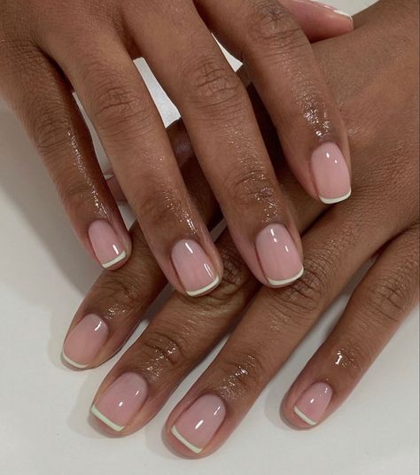 Minimalist Manicure, Short Classy Nails, Italy Nails, Shorties Nails, Biab Nails, Natural Nails Manicure, Natural Nail Designs, Subtle Nails, Work Nails