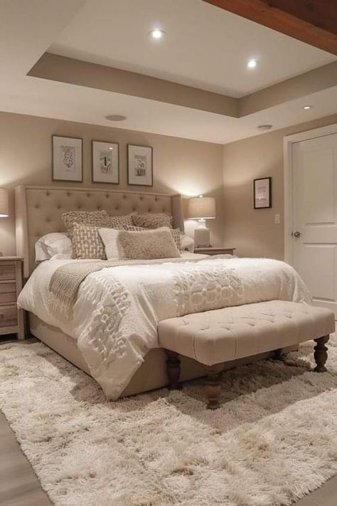 Bedroom Ideas White Furniture Colour Schemes, Minimalist Bedroom Color Palettes, Modern Luxury Bedroom Master Suite Interior Design, Beige Master Bed, Warm Colors For Bedroom, Luxury Rooms Bedroom Modern, Luxury Modern Bedroom Master Suite, Cozy Master Bedrooms Decor Modern, Modern Luxurious Bedrooms Classy