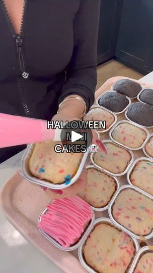 885K views · 22K reactions | All the sprinkles and the mini cake tins are linked in my amazon store front in my bio 🎃 #minicakes #hallowe | Lisa Stelly | Lisa Stelly · Original audio Halloween Mini Cakes In Tins, Spooky Mini Cakes, Halloween Mini Cakes Ideas, Halloween Mini Loaf Cakes, Fall Mini Cakes Ideas, Mini Halloween Cakes, Halloween Mini Cakes, Cake Decorating Contest, Mini Cake Tins