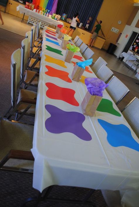 1st Birthday Paint Party, Artist Party Decorations, 3rd Birthday Paint Party, Paint Party Table Decorations, Crayon Party Decorations, Little Artist Birthday Party, Crayon Theme Party, Artist Party Theme, Crayola Themed Birthday Party