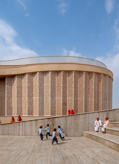 Sanjay Puri Architects completes spiral Nokha Village Community Centre Facade Skin, Cultural Center Architecture, Sanjay Puri Architects, Sanjay Puri, Grass Roof, 3d Printing Architecture, Desert Climate, Community Centre, Parametric Architecture