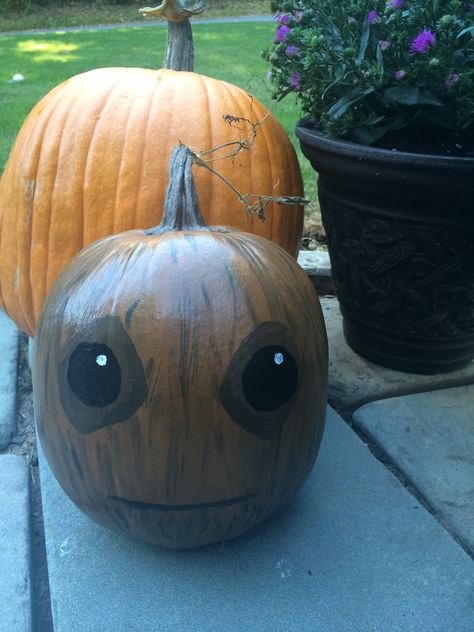 Groot pumpkin (Guardians of the Galaxy) Halloween Groot Pumpkin, Guardians Of The Galaxy Halloween, Creative Pumpkin Carving, Pumpkin Contest, Painted Pumpkin, Pumpkin Carving Templates, Pumpkin Painting, Pumpkin Theme, Creative Halloween Costumes