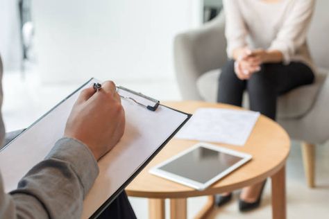 23,612 Counselling Session Photos and Premium High Res Pictures - Getty Images Antisocial Personality, Primary Care Doctor, American Psychological Association, Counseling Psychology, Family Therapist, Marriage And Family Therapist, Career Counseling, Emotional Regulation, Primary Care