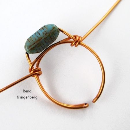 Adjustable Wire-Wrap Bead Ring (Tutorial) – Jewelry Making Journal Rena Klingenberg, Wire Rings Tutorial, Stretch Rings, Diy Wire Jewelry Rings, Silver Bridal Jewellery, Wire Jewelry Rings, Bijoux Fil Aluminium, Wire Wrapped Jewelry Tutorials, Diy Jewelry Projects