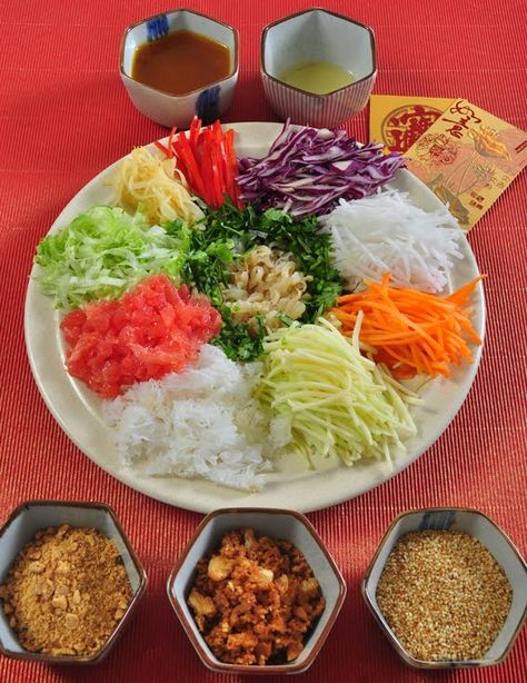 Yee Sang Recipe, Cny Greeting Card, Yee Sang, Chinese New Year Dishes, Year Of Tiger, Ang Pow, Sour Plum, Prawn Salad, Green Papaya