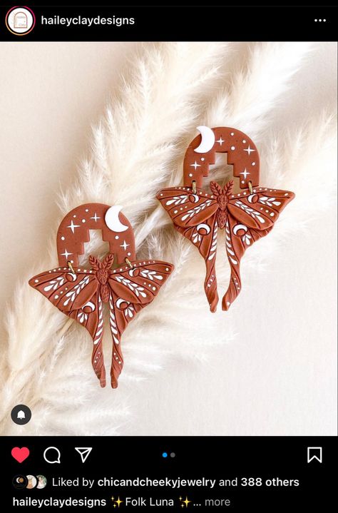 Moth Clay Earrings, Polymer Clay Moth, Diy Earrings Polymer Clay, Polymer Clay Diy, Moon Glow, Polymer Jewelry, Diy Clay, Polymer Clay Crafts, Diy Earrings