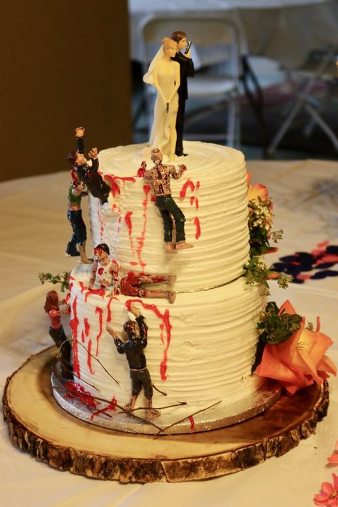 #weddingcakes #zombiecakes #hisandhersweddingcake Ugly Cakes, Funny Wedding Cakes, Cooking The Perfect Steak, Funny Birthday Cakes, Crazy Cakes, Cool Wedding Cakes, Pretty Birthday Cakes, How To Cook Steak, Cute Cakes