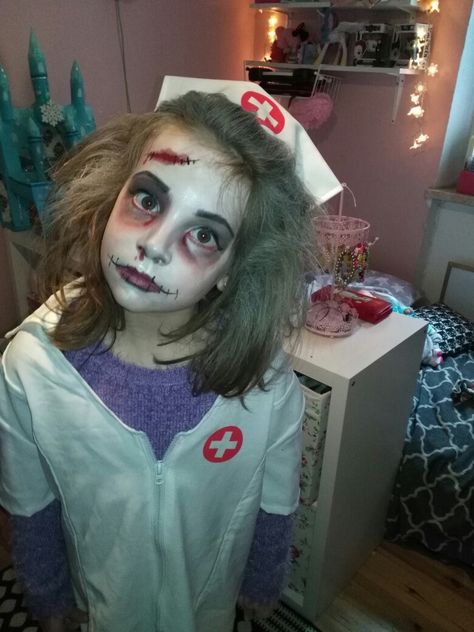 Halloween, Zombie Nurse, Kids Make up. Kinderschminken Nurse Zombie Makeup, Zombie Hair And Makeup, Kids Zombie Face Paint, Halloween Zombie Makeup Kids, Zombie Makeup Halloween Kids, Zombie Kids Makeup, Zombie Face Makeup For Kids, Zombie Make Up For Kids, Kid Zombie Makeup