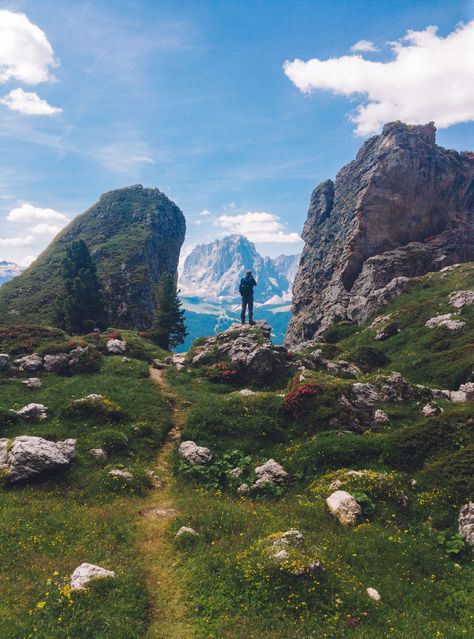 Iron Roads: Hiking and Via Ferrata in Italy's Dolomite Mountains East Coast Mountains, East Coast Canada, Italy Destinations, Hiking Places, East Coast Road Trip, Utah Road Trip, West Coast Road Trip, Canada Road Trip, National Park Photos