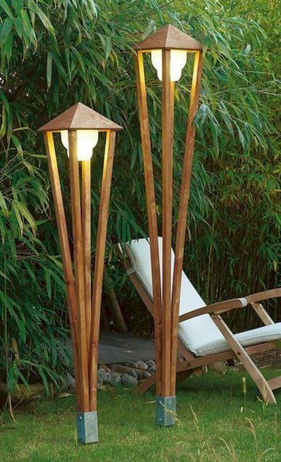 Modern Outdoor Lights, Contemporary Yard Decorations Add Brilliant Accents to Landscaping Ideas Modern Outdoor Lights, Garden Lighting Design, Koti Diy, Wooden Lamps, Diy Outdoor Lighting, Large Workshop, Diy Lampe, Home Lighting Design, Cool Wood Projects