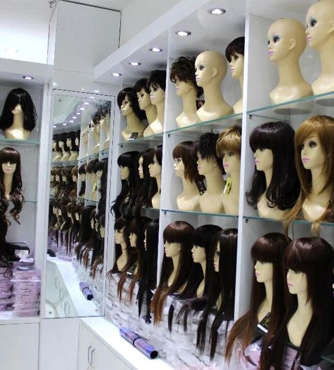 custom hair wig display cabinet for shop Wigs Shop Design, Wig Collection Display, Wig Studio Ideas, Wig Boutique Ideas, Wig Store Interior Design, Wig Stand Ideas, Wig Display Ideas, Wig Salon Ideas, Wig Room Ideas