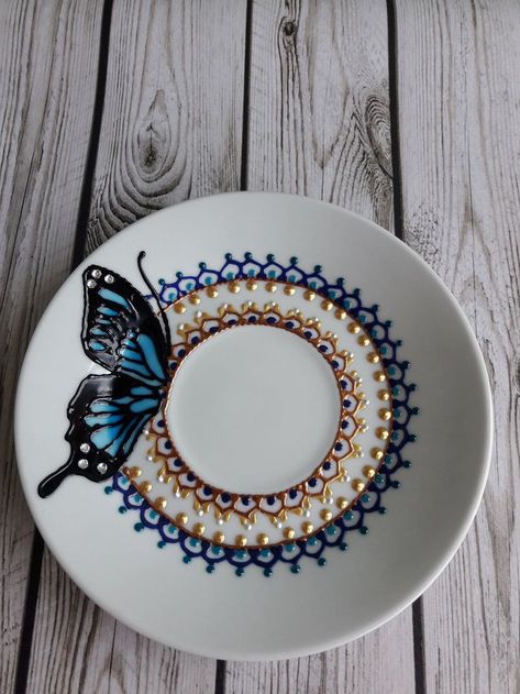 Crockery Design, Diy Tableware, Glass Painting Patterns, Butterfly White, Glass Painting Designs, Geometric Shapes Art, Ceramic Tea Set, Glass Bottles Art, Ramadan Crafts