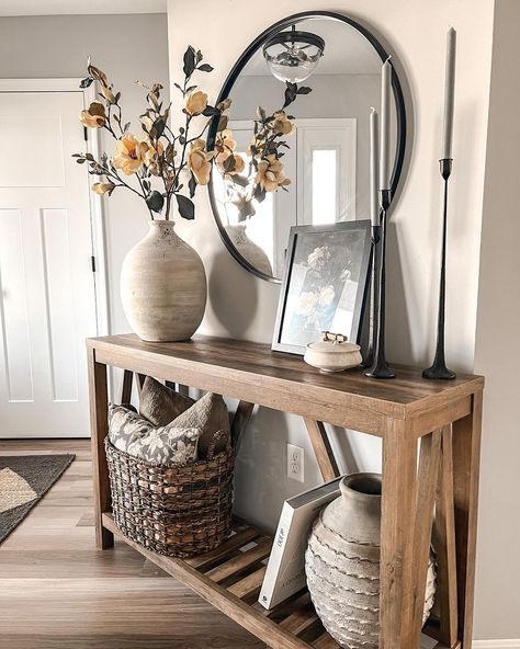 How to Style a Console Table — 22 Stunning Console Table Decor Ideas – May the Ray How To Decorate A Console Table, Hallway Table Decor, Farmhouse Entry Table, Rustic Entryway Table, Decoration Buffet, Console Table Entryway, Entry Table Decor, Farmhouse Console Table, Console Table Styling