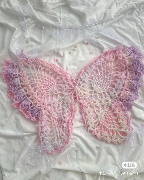 Butterfly Crochet Top, Crochet Butterfly Pattern, Crochet Idea, شال كروشيه, Pretty Crochet, Crochet Fairy, Butterfly Style, Crochet Bolero, Crochet Butterfly