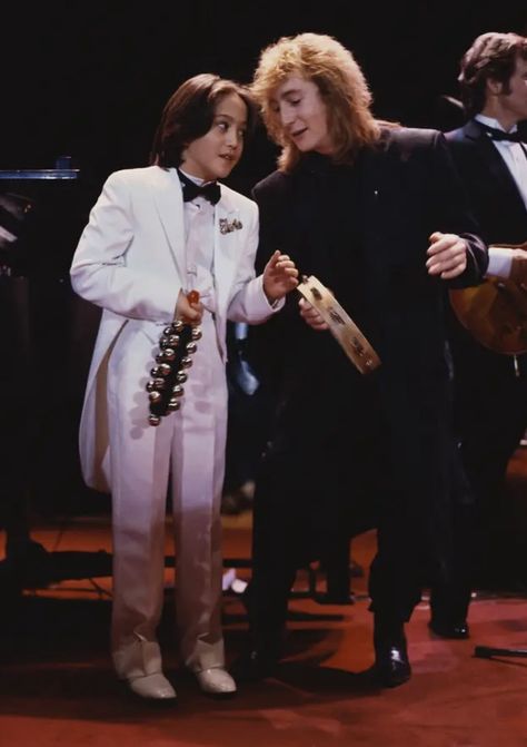 Sean & Julian Lennon Julian And Sean Lennon, John Lennon Son, Beatles Kids, John Lennon Yoko Ono, Sean Lennon, Induction Ceremony, John Lennon And Yoko, Julian Lennon, Beatles Photos