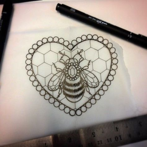 The 1975 Tattoo, 1975 Tattoo, Honeycomb Heart, Honeycomb Tattoo, Bee Heart, Tattoo Drawing Ideas, Girl Thigh Tattoos, Bumble Bee Tattoo, Minimalist Tattoo Ideas