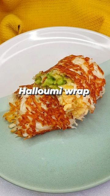 Emily Scott | Breakfast Ideas on Instagram: "HALLOUMI WRAP 🧀🌯. Did you know that you can make a wrap out of grated halloumi? After making a halloumi coated tortilla wrap earlier this week, it got me wondering whether it would be possible to scrap the tortilla and make a wrap solely out of grated halloumi 🤔. I tried it this morning and it worked a treat! 🙌 So delicious and a great low carb alternative. Give it a go! I filled mine with sweet chilli sauce, avocado & scrambled eggs for a breakfa Grated Halloumi, Halloumi Wrap, Avocado Scrambled Eggs, Emily Scott, Tortilla Wrap, Carb Alternatives, Sweet Chilli Sauce, Tortilla Wraps, Sweet Chilli