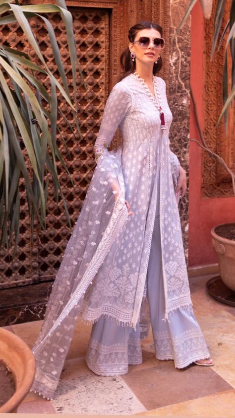 Pakistani Frocks, Wedding Reception Dresses, 2022 Wedding Dresses, Sobia Nazir, Wedding Dresses Ideas, Reception Dresses, Pakistani Formal Dresses, Indian Outfits Lehenga, Wholesale Clothing Suppliers