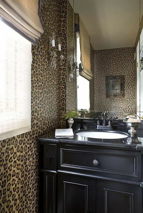 Leopard Print Bathroom, Leopard Print Wallpaper, Home Neutral, Cute House, Dream Apartment, Traditional Interior, Neutral Palette, Room Inspiration Bedroom, Print Wallpaper