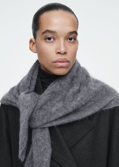 This is the scarf trend you'll be seeing everywhere this winter Scarf Trends, Scarf Belt, Smart Dress, Triangle Scarf, Grey Tones, Quilted Bag, Wool Scarf, Cashmere Scarf, Neck Scarves