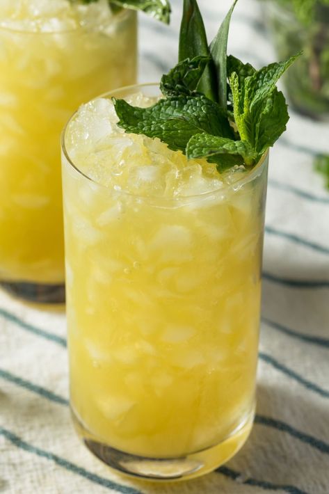 18 Popular Banana Liqueur Cocktails - A Spectacled Owl Horchata Cocktail, Spectacled Owl, How To Store Bananas, Liqueur Cocktails, Banana Colada, Banana Cocktails, Banana Liqueur, Rum Swizzle, Liqueur Drinks