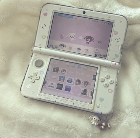 Nintendo 3ds Aesthetic, 3ds Custom, 3ds Aesthetic, Charmmy Kitty, Nintendo 3ds Xl, Retro Gadgets, Ds Games, 3ds Xl, Nintendo Ds