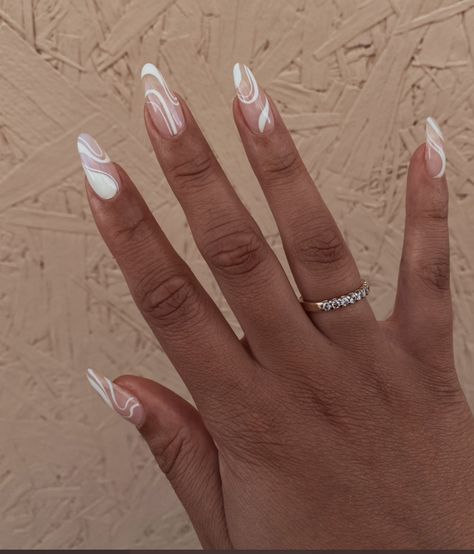 Clear Glitter Nails, Tip Nail Designs, White Almond Nails, Acrylic Nails Almond Shape, Hoco Nails, Formal Nails, Glamour Nails, Lines On Nails, Blush Nails