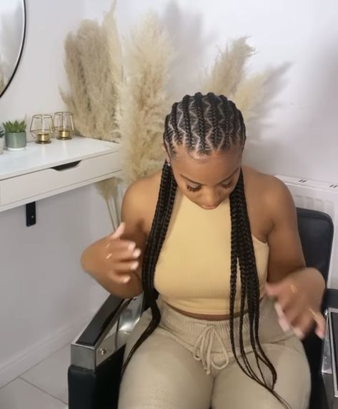 Zig Zag Straight Back Braids, Conrows Lines And Braids, Stitched Braids, Cornrows Braids For Black Women, Quick Braids, Half Bun, Ombre Braid, Natural Hair Cuts, Feed In Braids Hairstyles