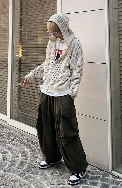 Casual Outfits Fashion, Aesthetic Men, Clothes Art, Genderless Fashion, 일본 패션, Men Stylish Dress, Street Fashion Men Streetwear, Mens Fashion Streetwear, Japanese Streetwear