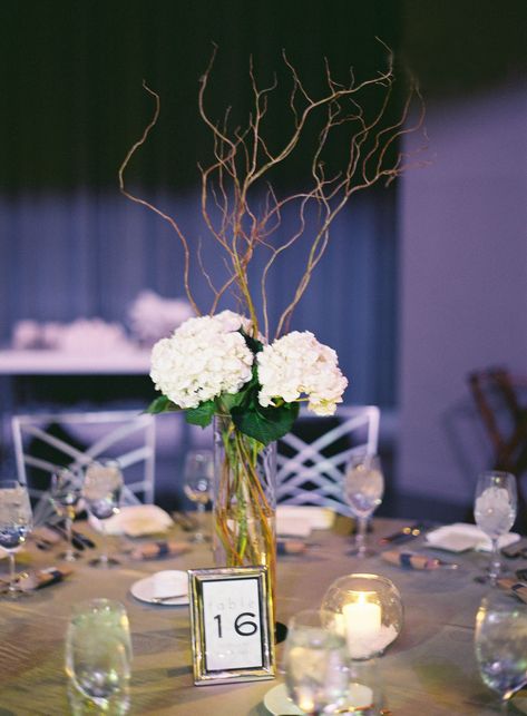 Curly Willow Centerpieces, Ideas For Wedding Decorations, Curly Willow, Cakes Wedding, Modern Glam, Ideas For Wedding, Decorations Wedding, Wedding Planning Advice, White Hydrangea