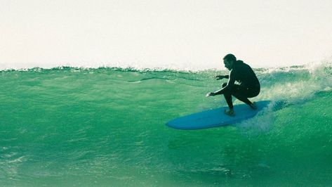 What You Need to Know Before Buying Your First Mid-Length Surfboard #Sports #surfboards #SURFERMagazine Mid Length Surfboard, Hit Head, Water Time, Newquay Cornwall, Girls Football Boots, Snowboard Girl, Surfer Magazine, Surf Club, Surf Clothing