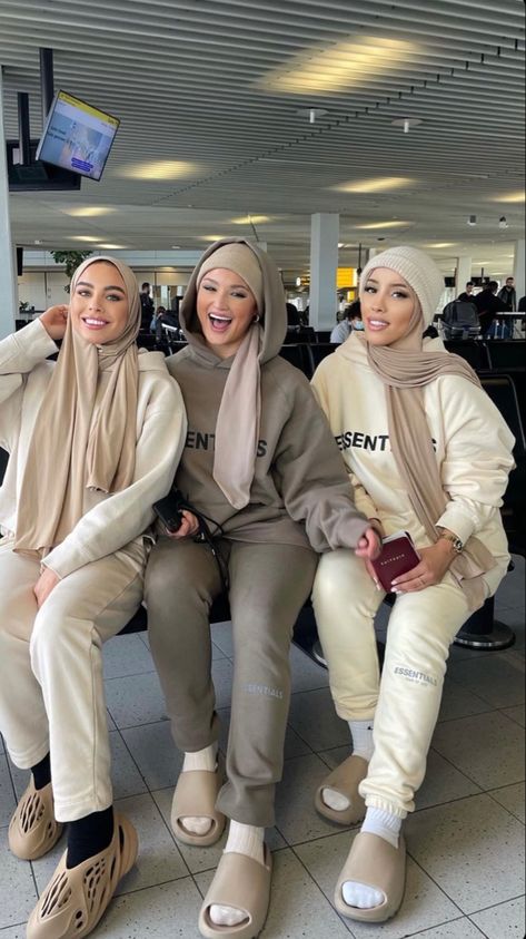 Hijabi Fashion Summer, Hijab Outfit Summer, Airport Pics, Outfit Muslim, Airport Outfit Summer, Outfits Muslim, Muslim Outfit, Stile Hijab, Mode Turban