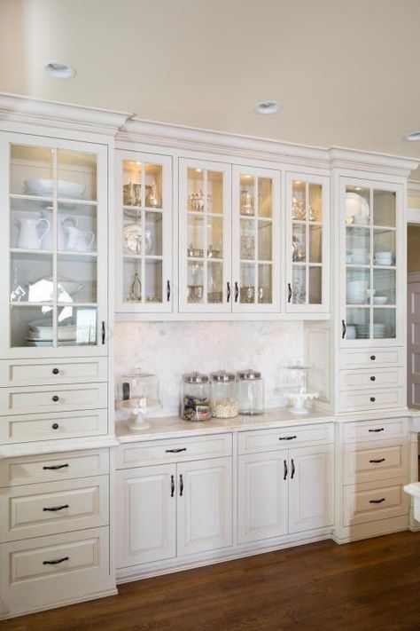 Dining Room Built In, Dining Room Cabinet, Kabinet Dapur, Dining Room Remodel, White Kitchen Design, Dining Room Storage, Kitchen Room Design, Pantry Design, Built In Cabinets