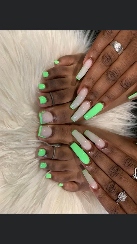 Mint Green Nails With Design, Nail Party, Future Nails, Mint Green Nails, Nail Piercing, Green Acrylic Nails, Teal Nails, Nail Acrylic, Pretty Gel Nails