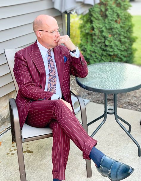 Red Suit, Classic Fashion, Burgundy Red, Men Dress, Classic Style, Dress Shoes, Mens Outfits, Red, Clothes