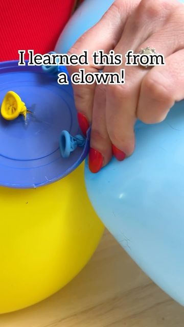 Diy Foil Balloons, Party Decor Without Balloons, How To Make Flower Balloons, Balloons Over Broadway Balloon Ideas, How To Decorate With Balloons, Balloon Flowers Diy, Easy Balloon Decorations, Things To Do With Balloons, Balloon Diy Crafts