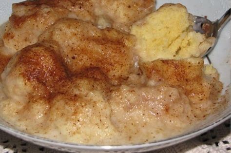 Souskluitjies recipe African Magazine, South African Desserts, South Africa Food, South African Dishes, African Dessert, Sweet Dumplings, Africa Food, Africa Do Sul, South African Recipes