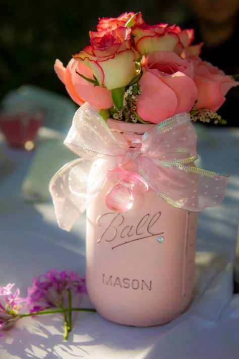 22 DIY Baby Shower Ideas for Girls on a Budget |Click for Tutorial Décoration Baby Shower, Pink Mason Jars, Babyshower Party, Diy Bebe, Shower Bebe, Shower Centerpieces, Shabby Chic Pink, Baby Shower Planning, Baby Diy