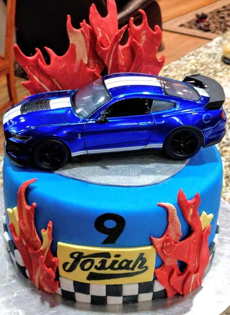 Mustang Cars Birthday Cake, Mustang Car Cake, Mustang Cake Ideas, Mustang Birthday Cake, Ford Mustang Cake, Mustang Cake, Motorcycle Birthday Cakes, Car Cakes For Men, Levi Birthday