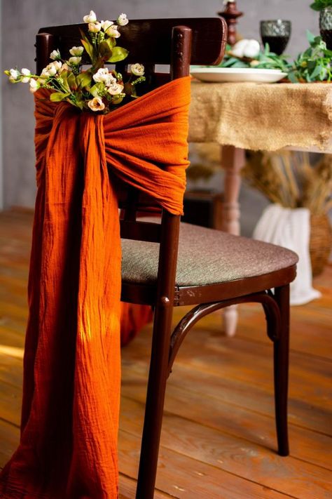 Burnt Orange Tablecloth? -- Ask Emmaline | Emmaline Bride Wedding Blog Orange Wedding Decorations, Orange Wedding Themes, Gauze Table Runner, Rusting Wedding, Burnt Orange Weddings, Tafel Decor, Wedding Chair Decorations, Wedding Petals, Orange Wedding