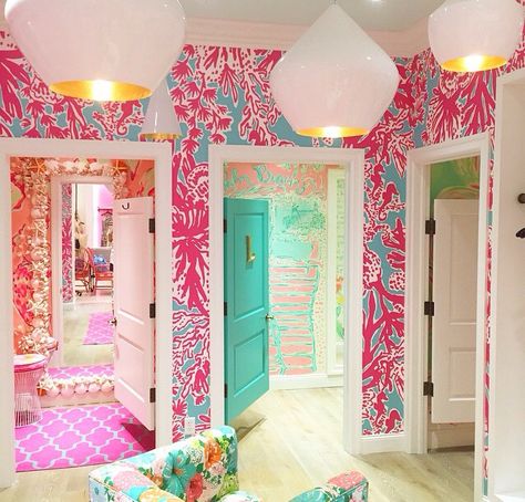 Lilly Lilly Pulitzer Room, Palm Beach Style, Palm Beach Gardens, Shop Interiors, My New Room, New Room, Dressing Room, Dream Room, Palm Springs