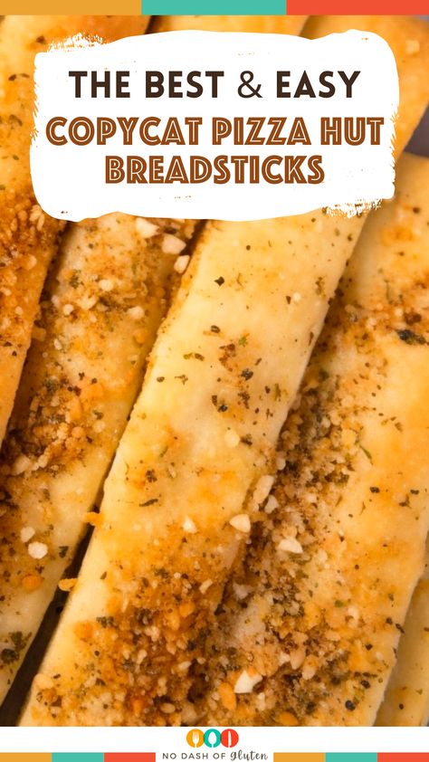 Copycat Pizza Hut Breadsticks, Pizza Hut Breadsticks Recipe, Pizza Crust Breadsticks, Pizza Seasoning Recipe, Copycat Pizza Hut, Pizza Hut Breadsticks, Pizza Dough Bread, Breadsticks Easy, Bread Sticks Recipe