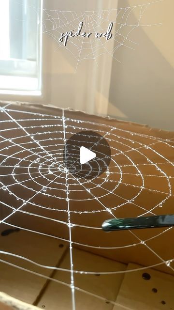 Spiderweb Diy, Uv Resin Ideas, Diy Spiderweb, Spider Web Diy, Halloween Tricks, Wall Decor Design, Halloween Hacks, Uv Resin, Hocus Pocus