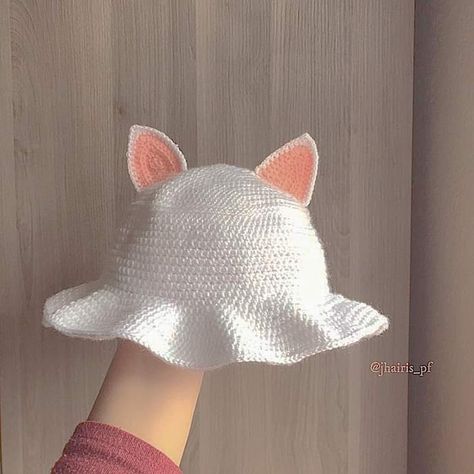 Easy Crochet Hat, Mode Crochet, Crochet Bucket, Kawaii Crochet, Crochet Bucket Hat, Crochet Fashion Patterns, Fun Crochet Projects, Diy Crochet Projects, Unique Crochet