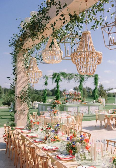 Outdoor wedding reception tablescape with menu cards by Swell Press Paper Swell Press, Reception Tablescapes, Outdoor Wedding Reception, Al Fresco Dining, Menu Cards, Luxury Wedding, Letterpress, Outdoor Wedding, Wedding Reception