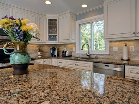 White Cabinet Brown Granite, Brown Countertop, Antique White Kitchen Cabinets, Antique White Cabinets, White Cabinets White Countertops, Antique White Kitchen, Hickory Cabinets, Fixer Upper Kitchen, Brown Granite