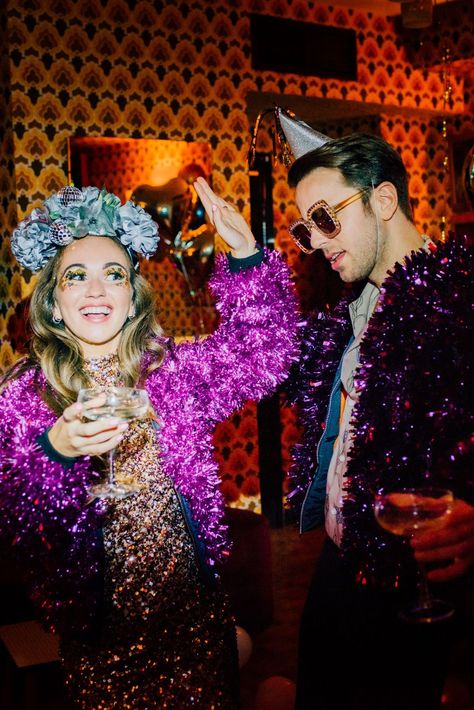 Intimate wedding inspo at Bobby Fitzpatrick in London. Glitz, Glam, confetti, , disco house-party vibes, gorgeous florals + retro details #LondonWedding #vintagewedding #intimatewedding #CityWedding #weddingparty #discowedding #retroweddinginspiration #bobbyfitzpatrick #belleandbuntybridal #Housepartywedding #discovibes #Londonelopement #londonintimatewedding #rockthedancefloor #sideyclarkphoto #vintagetableware #tinseljacket #weddingfor2 #citywedding #justwed #justmarried 80s Disco Wedding, Wedding After Party Rave, Western Disco Wedding, Confetti Outfit, Glitz And Glam Wedding, Disco Christmas Party, Retro Glam Wedding, Disco Wedding Theme, Sequin Wedding Decor